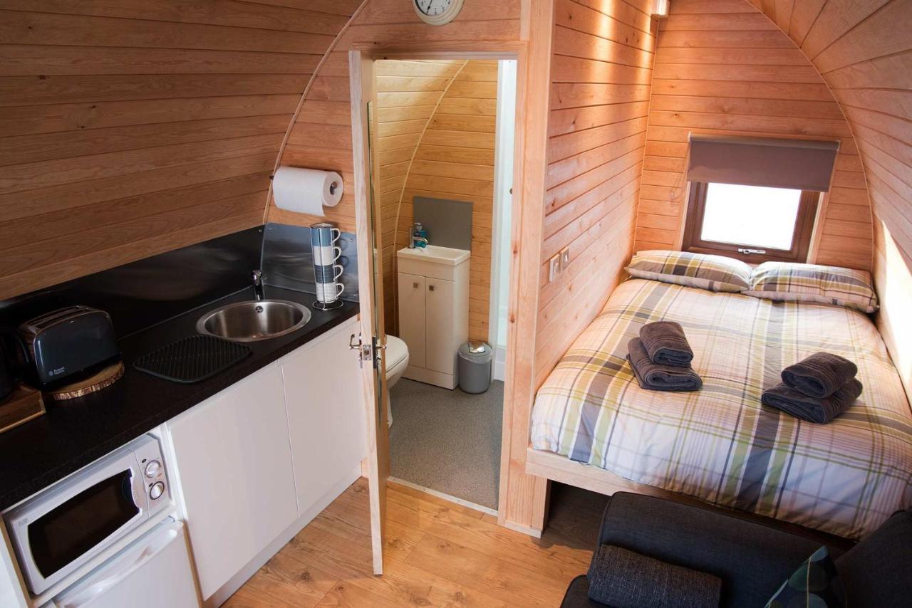 Skeabost View Pods Skye Villa พอทรี ภายนอก รูปภาพ