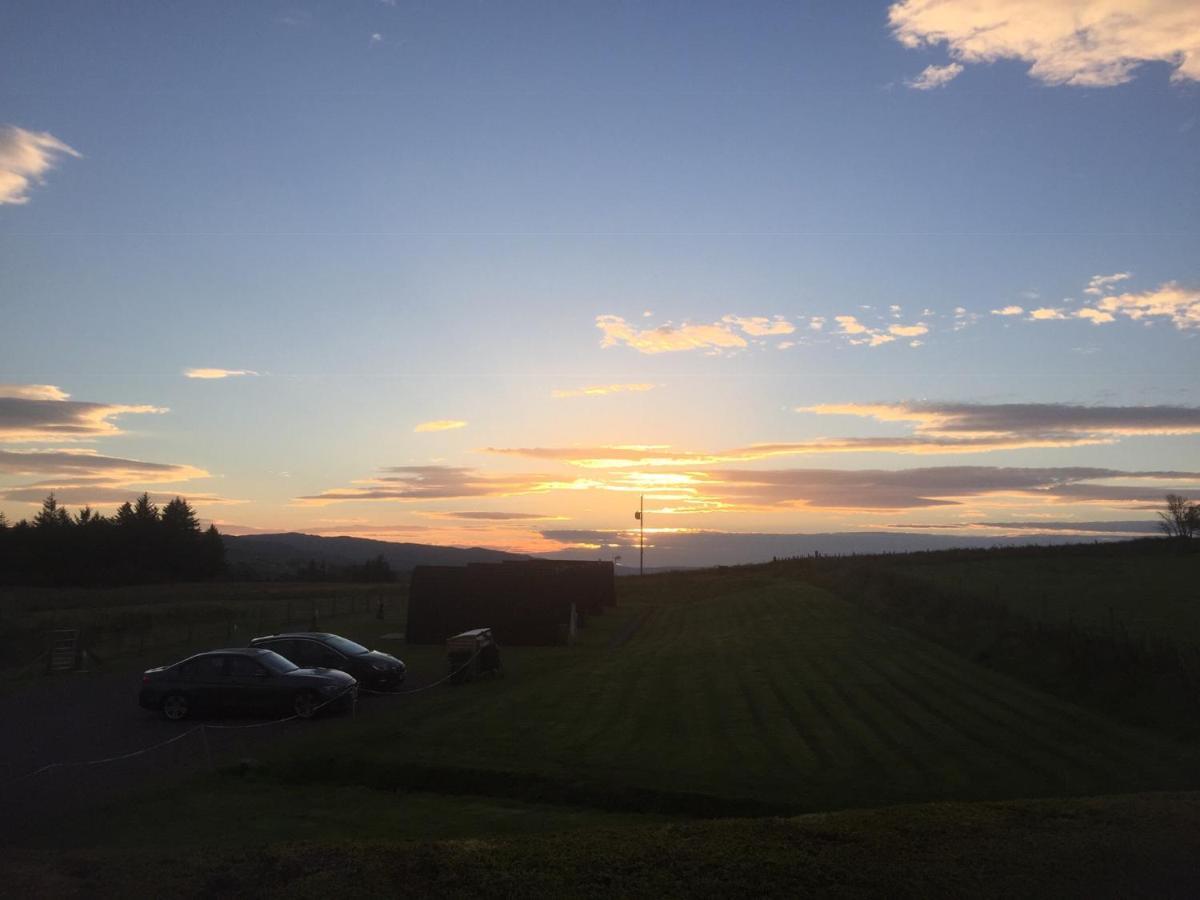 Skeabost View Pods Skye Villa พอทรี ภายนอก รูปภาพ